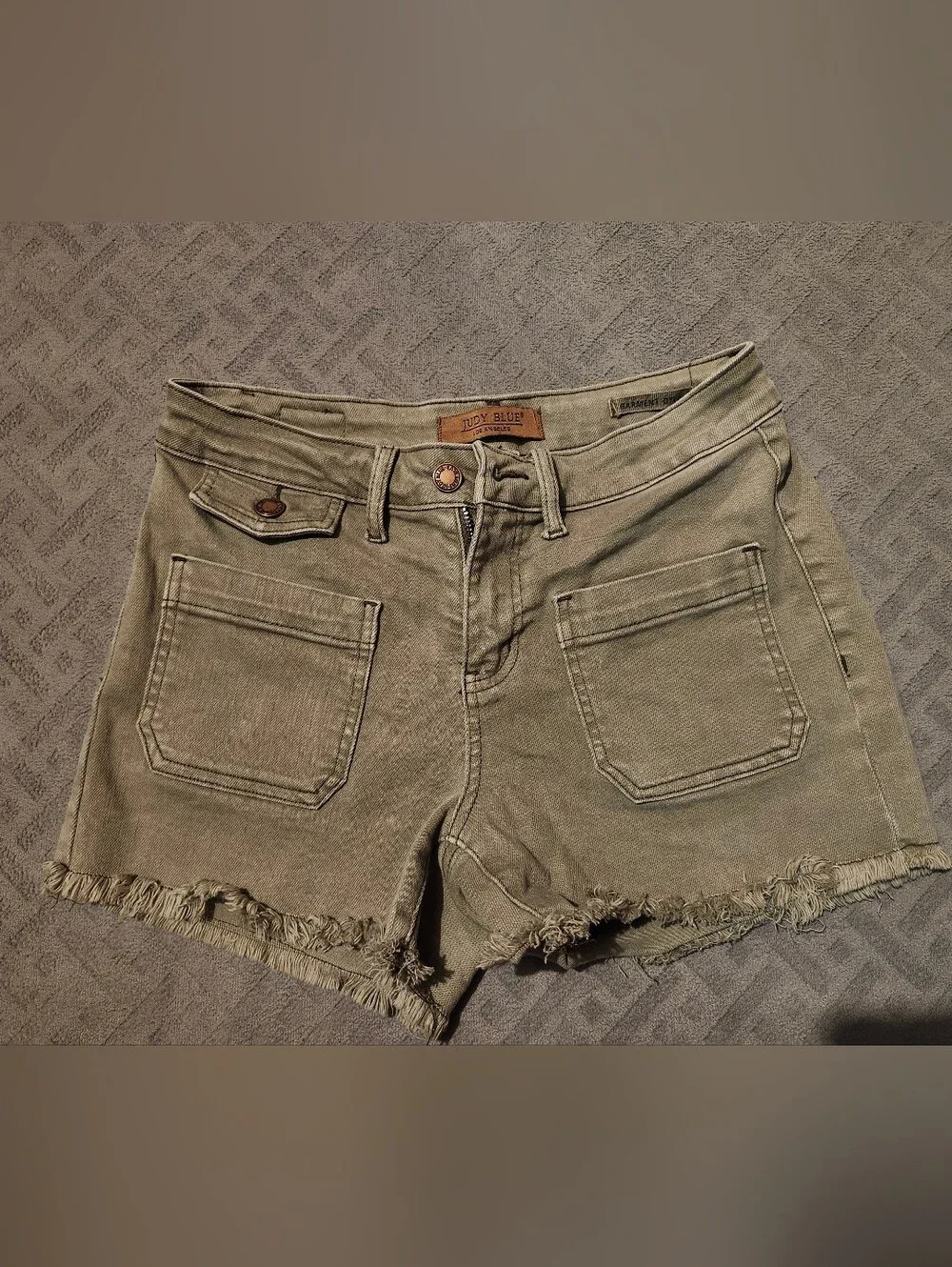 Judy Blue Olive Frayed Hem Pocket Jean Shorts